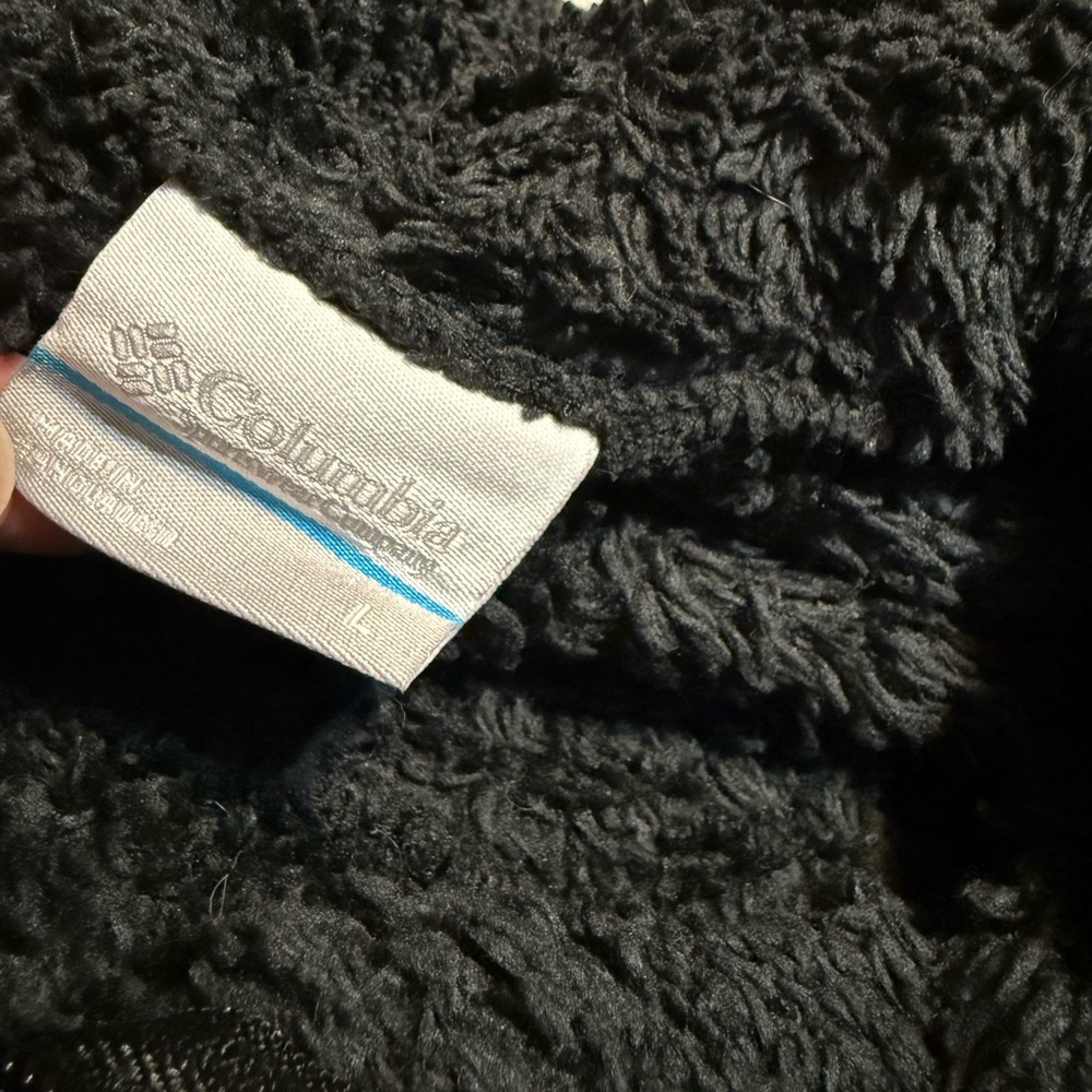 Columbia Black Fleece Jacket - Picture 2 of 3